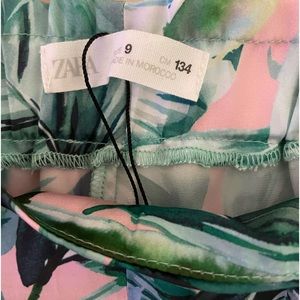 Baggy pants , leafs , new , with tag